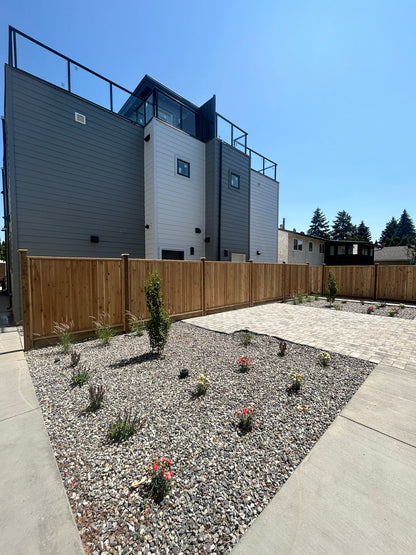 Fencing - Kelowna Valley Landscaping LTD | Kelowna, BC